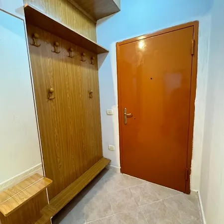 Apartment Tot *